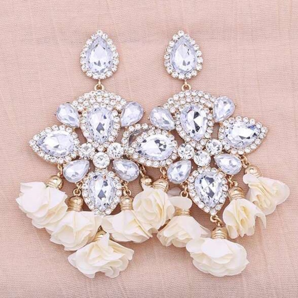 Rhinestone & Flower Decor Earrings - Picture 2 of 4